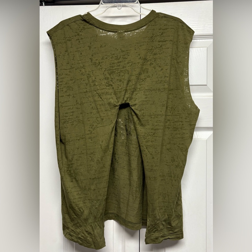 Zumba Fitness Olive Tank with Bold Print XL - Picture 5 of 6